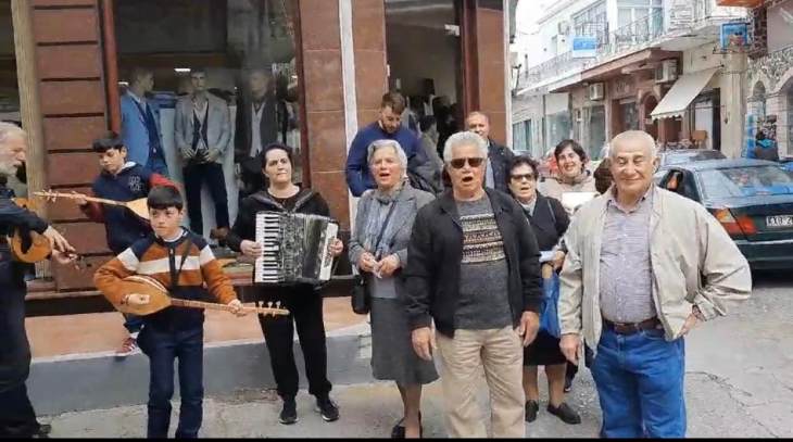 Το Φιλανθρωπικό σωματείο Άγιος Νικόλαος μας τραγουδάει τα κάλαντα  του Λαζάρου ( Βίντεο)